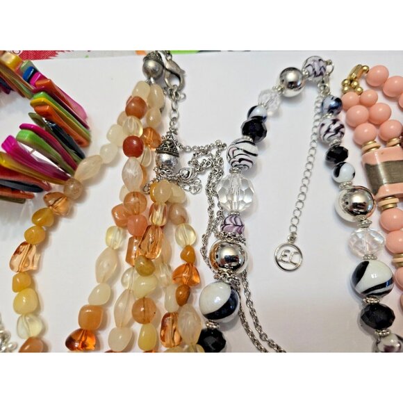 Vintage to Modern Jewelry Lot Brooches Rings Necklaces Bracelets Earrings - Picture 15 of 16